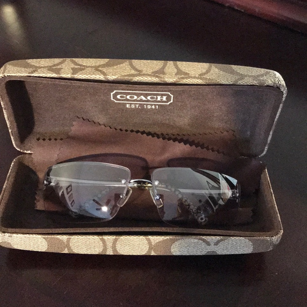 ☀️ Coach Sunglasses 😎